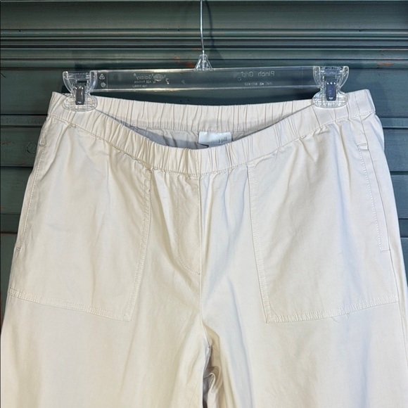 Like New! J. Jill Cream Chinos Lightweight Casual Pants Pull on Size M - Picture 2 of 9